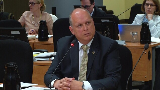 Le député péquiste Stéphane Bergeron devant la commission Chamberland