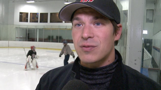Stéphane Goyette est l'entraîneur personnel de Charl Pretorius depuis que ce dernier joue au hockey. Stéphane Goyette est l'entraîneur personnel de Charl Pretorius depuis que ce dernier joue au hockey.