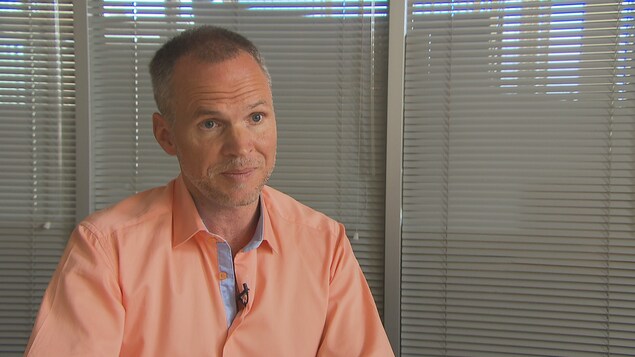 Stéphane Kunicki est psychiatre dépanneur sur la Côte-Nord depuis 15 ans. Stéphane Kunicki est psychiatre dépanneur sur la Côte-Nord depuis 15 ans.
