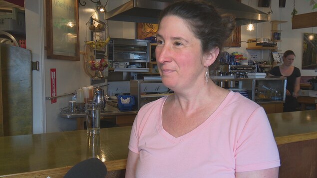 Stéphanie Proulx, copropriétaire du restaurant Le Crêpe Chignon Stéphanie Proulx, copropriétaire du restaurant Le Crêpe Chignon