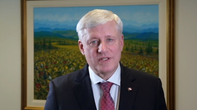 Course à la chefferie du Parti conservateur : Stephen Harper appuie Pierre Poilievre