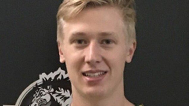 Stephen Wack était l'un des défenseurs de l'équipe des Broncos de Humboldt. Stephen Wack était l'un des défenseurs de l'équipe des Broncos de Humboldt.