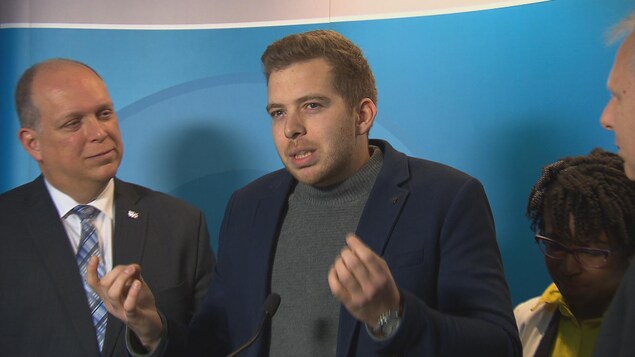 Rodolphe Demers, mieux connu sous son appellation de rappeur « Rod Le Stod » Rodolphe Demers, mieux connu sous son appellation de rappeur « Rod Le Stod »