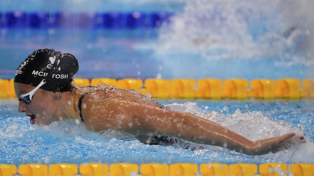 Summer McIntosh en argent au 200 m quatre nages des Championnats panpacifiques