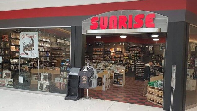 Guelph Auto Mall >> Au moins six magasins HMV du Québec seront repris par Sunrise Records | ICI.Radio-Canada.ca Guelph Auto Mall >> Au moins six magasins HMV du Québec seront repris par Sunrise Records | ICI.Radio-Canada.ca