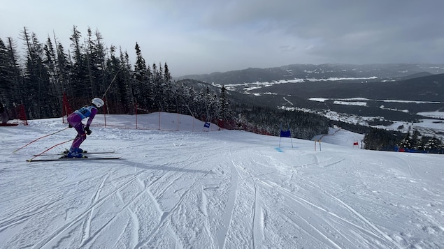 Plus de 70 jeunes skieurs à une compétition de Super-G au Valinouët