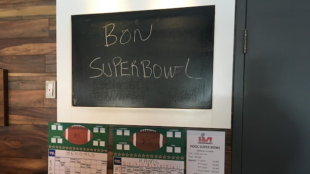 Le Super Bowl des retrouvailles au restaurant et à la maison