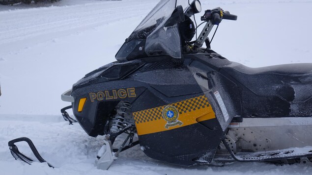 Recherches en cours pour retrouver un motoneigiste sur les monts Valin