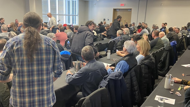 Les chauffeurs de la STLévis acceptent l’entente de principe, la grève prend fin samedi