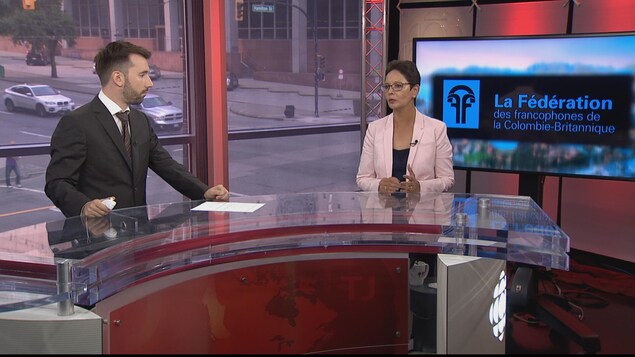 Pierre-Luc Gagno, animateur du Téléjournal de la Colombie-Britannique, et Padminee Chundunsing, présidente de la Fédération des francophones de la Colombie-Britannique