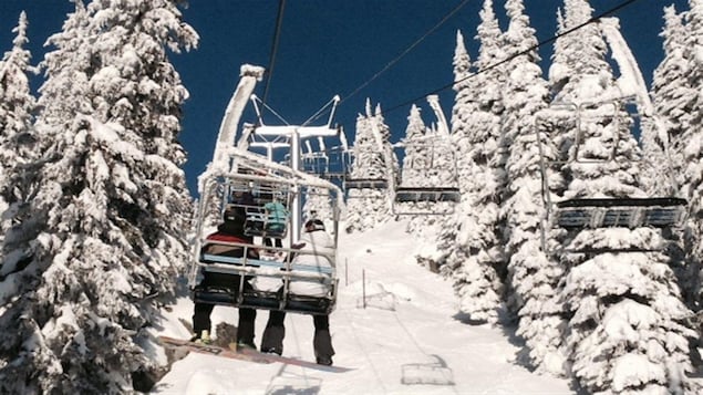 Les stations de ski des Rocheuses se consolent avec la vente d’abonnements saisonniers