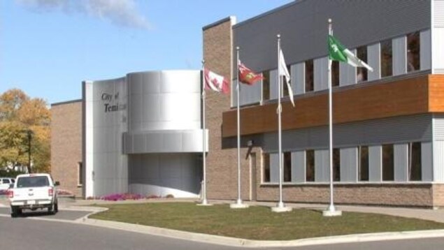 Hôtel de ville de Temiskaming Shores. Hôtel de ville de Temiskaming Shores.