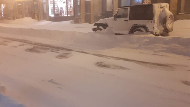 La rue Saint-Jean enneigée tôt au matin du 13 février 2019.