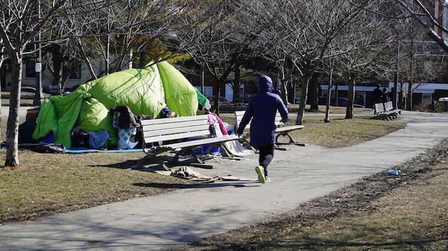 Les sans-abris de Toronto deux fois plus susceptibles de contracter la COVID-19