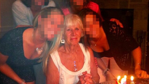 Thérèse Gauvreau (au centre) a été retrouvée morte dans son domicile. Thérèse Gauvreau (au centre) a été retrouvée morte dans son domicile.