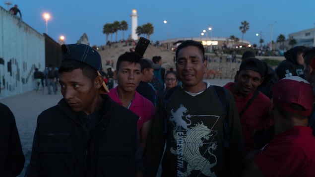 Des migrants à Tijuana au Mexique à la frontière américaine Des migrants à Tijuana au Mexique à la frontière américaine