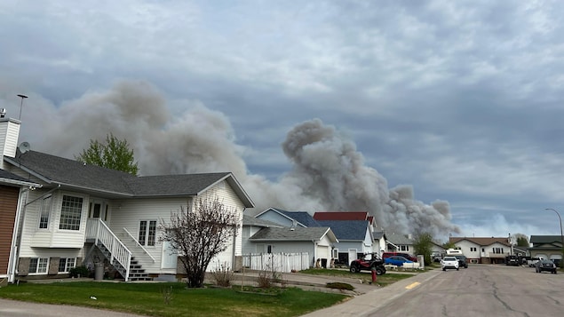 Les résidents de Hay River et de Kátł’odeeche devront s’armer de patience