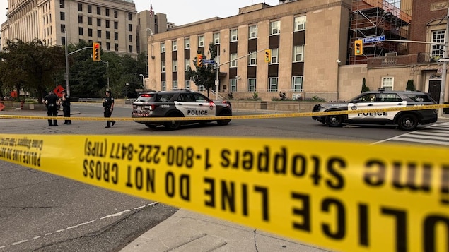 2 people, including 15-year-old, facing multiple charges after gunshot fired at U.S. consulate in Toronto