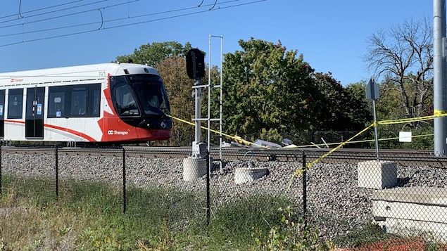 Un déraillement force la fermeture de la ligne 1 de l’O-Train, à Ottawa