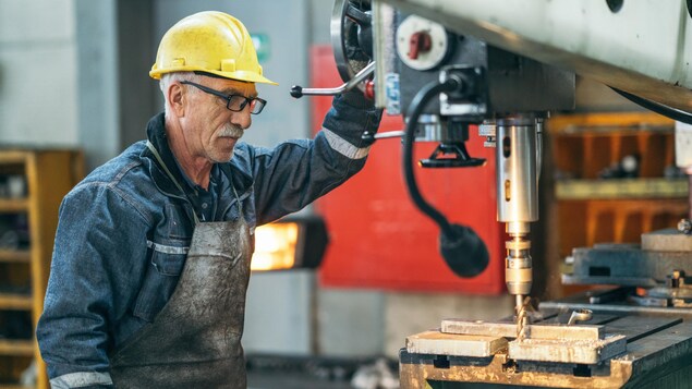 Supplément de revenu garanti : au tour d’un syndicat de presser le PLC