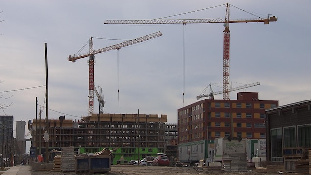 Travaux de construction d'édifices