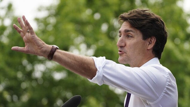 自由党领袖 Justin Trudeau 在竞选中。