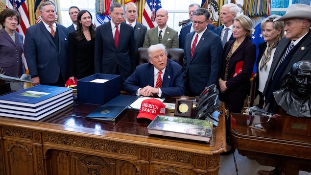 Le fédéral devrait « s’impliquer » dans les élections gérées par les États, réitère Trump