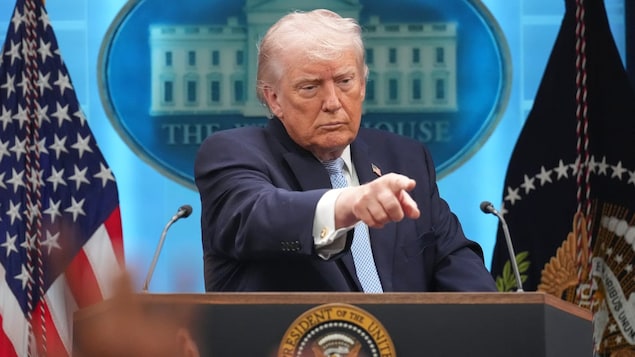 Iran : des démocrates réclament l’invocation du 25e amendement pour écarter Trump