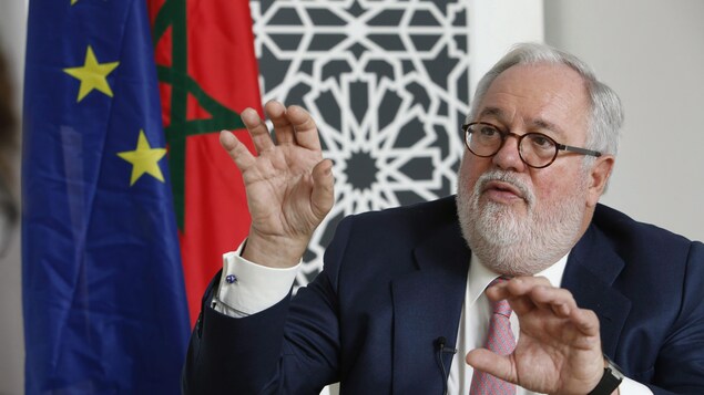 Le commissaire chargé de l'action pour le climat et de l'énergie, Miguel Arias Cañete