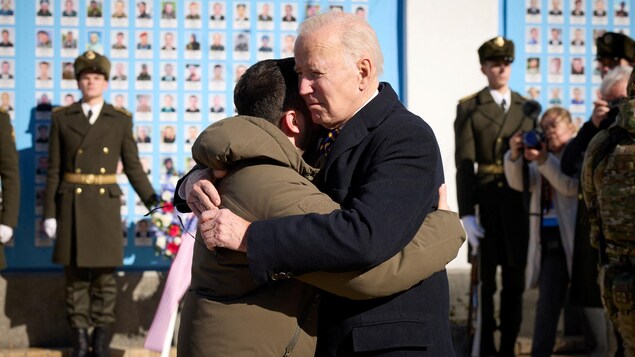 Joe Biden En Visite à Kiev Promet Plus Daide Militaire à Lukraine Guerre En Ukraine 9564