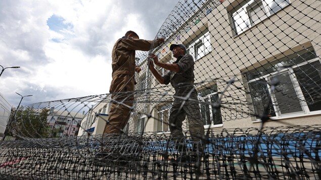 Le Kremlin « défavorable » au déploiement de troupes européennes en Ukraine