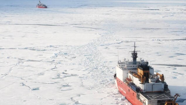 Bateaux sur la glace Bateaux sur la glace