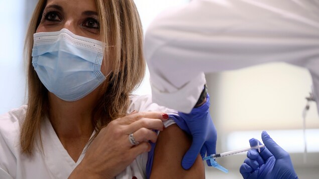 Le Nouveau-Brunswick réexaminera la vaccination obligatoire dans la fonction publique