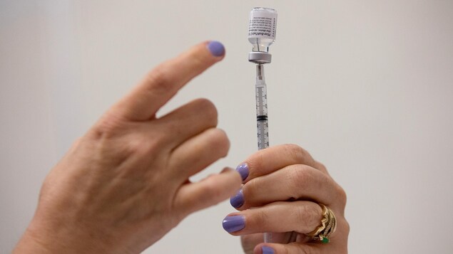 Peut-on modifier rapidement le vaccin si un variant plus coriace apparaît?