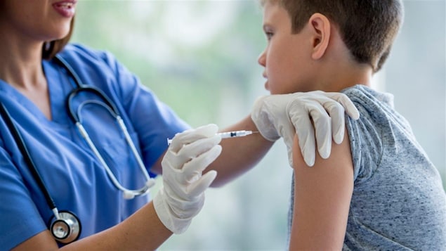 COVID-19 : 54 % des parents auraient l’intention de faire vacciner leurs enfants