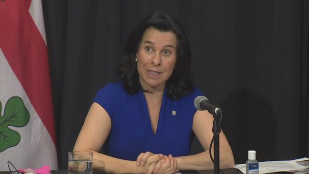 La mairesse Valérie Plante en conférence de presse.