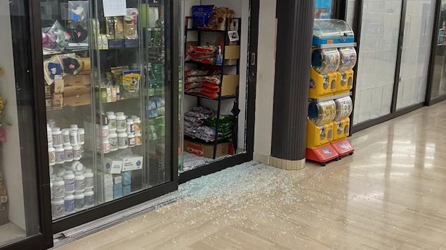 Des commerces ont été vandalisé dans le Quartier chinois.