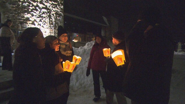 Veillée aux chandelles à Trois-Rivières pour les victimes de la tragédie de Laval