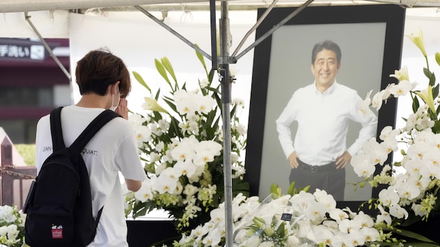 Veillée mortuaire pour Shinzo Abe au lendemain d’une victoire électorale du PLD