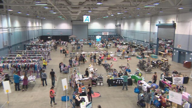 La grande vente de Moncton Multiples a rempli le Colisée de Moncton samedi. La grande vente de Moncton Multiples a rempli le Colisée de Moncton samedi.