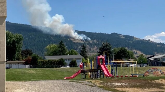 Un nouveau feu de forêt près de Vernon en Colombie-Britannique - Vimarsana News