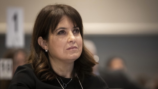 Plan rapproché de Véronique Hivon