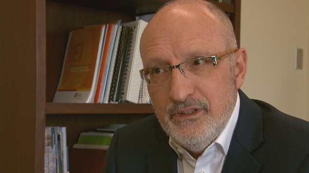 Michel J. Tremblay, vice-recteur adjoint à la recherche, à la création et à l'innovation, Université Laval Michel J. Tremblay, vice-recteur adjoint à la recherche, à la création et à l'innovation, Université Laval