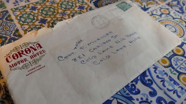 Une lettre est sur le point de parvenir à ses destinataires 50 ans plus tard