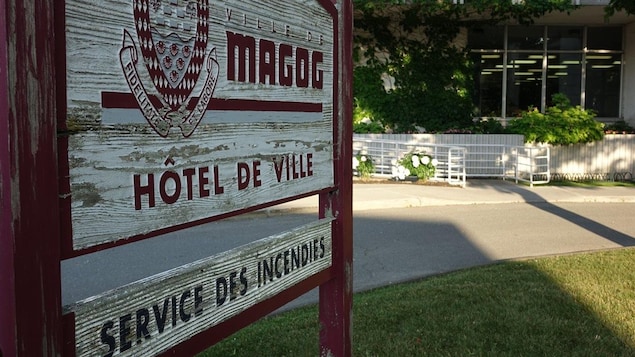 Un registre pour l’emprunt de la station d’épuration des eaux à Magog