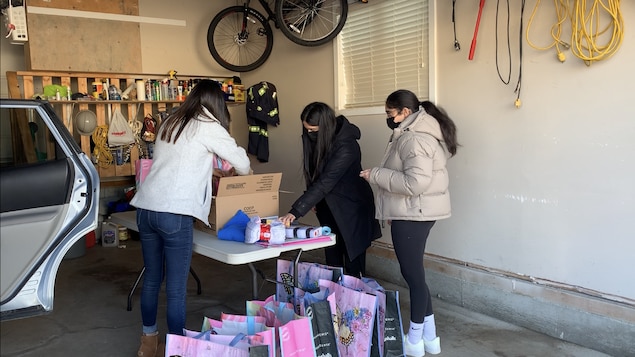 Saint-Valentin : la communauté sikhe distribue des colis dans des refuges pour femmes