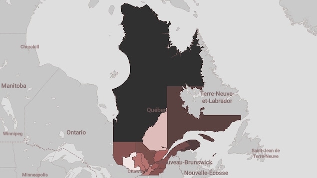 Une carte montrant les prix de l'essence dans différentes régions administratives du Québec.