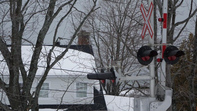 Un passage à niveau à Rimouski.