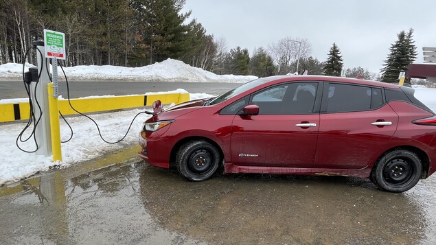 Un collège sudburois se tourne graduellement vers les véhicules électriques