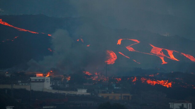 Vols encore annulés aux Canaries à cause des cendres du volcan en éruption